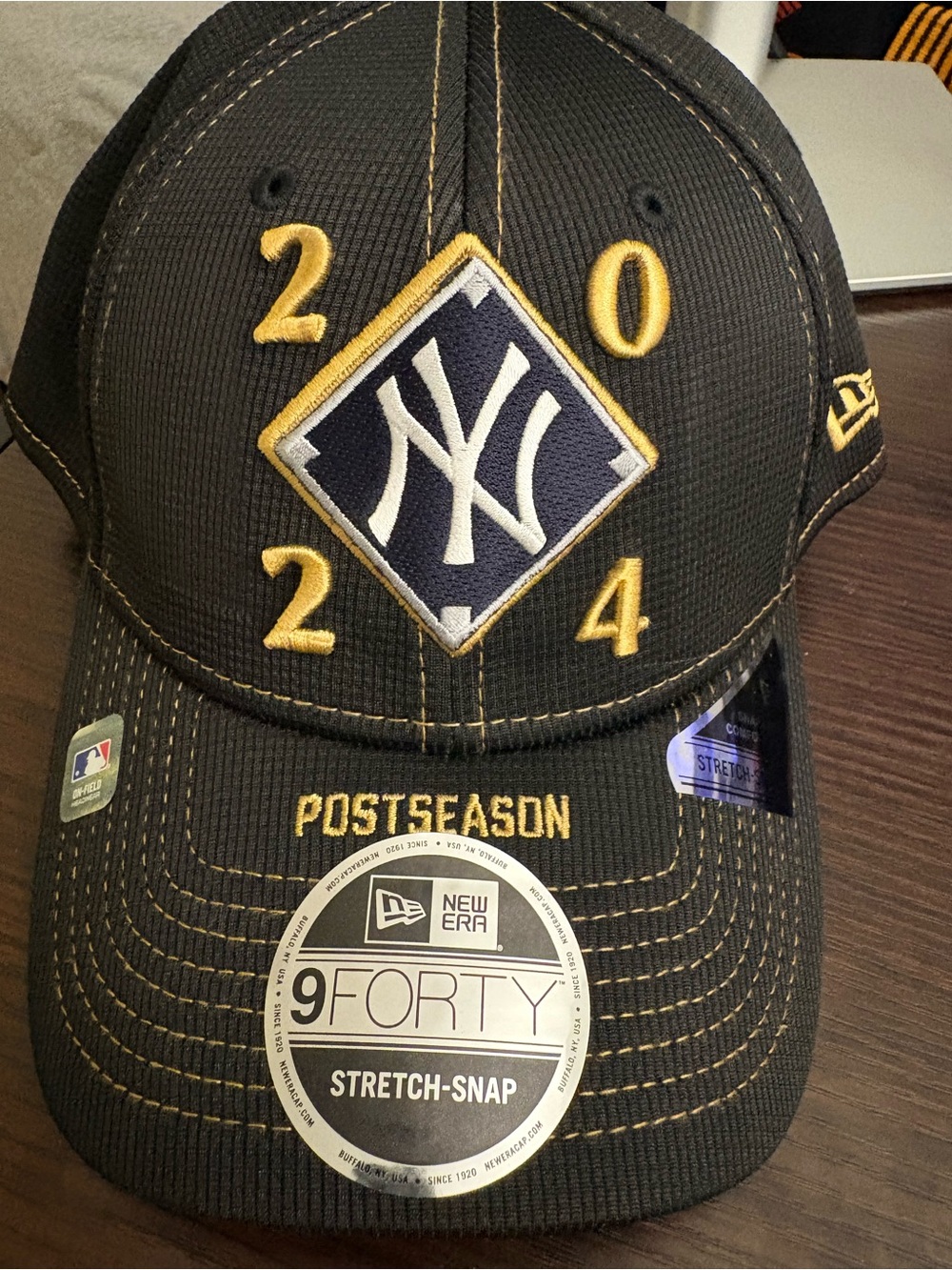 New Era New York Yankees Black and Gold 9FORTY Postseason Cap